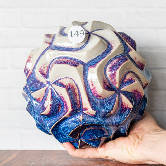 #149 - Porcelain Spirahedron Orb