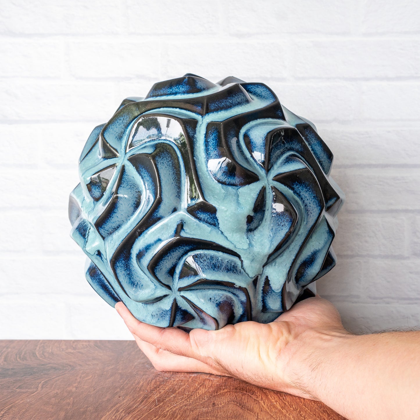 'Midnight Surf' Porcelain Spirahedron