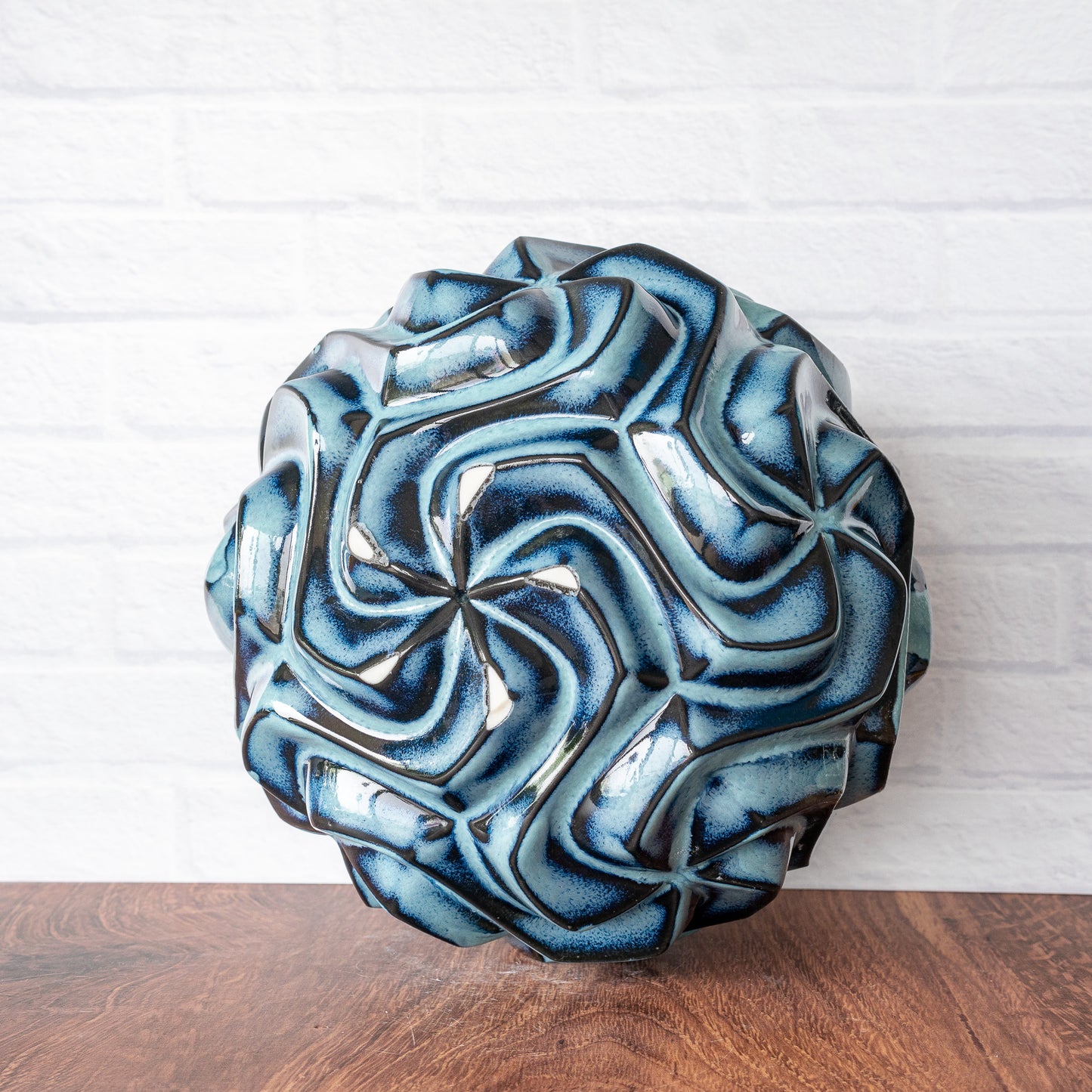 'Midnight Surf' Porcelain Spirahedron