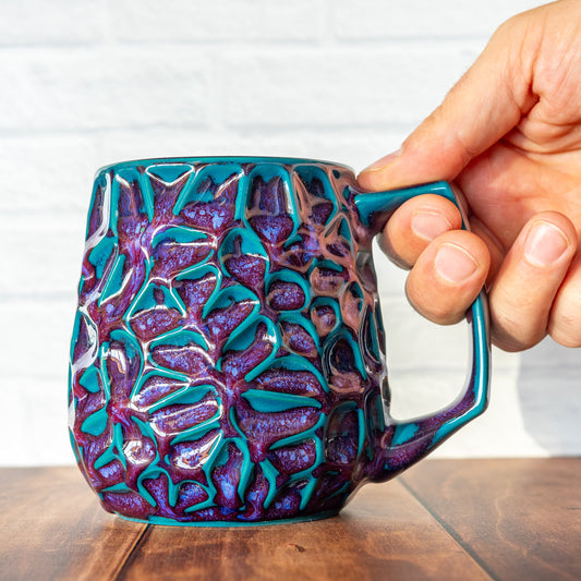 'Dragon Blood' Voronoi 16oz Mug